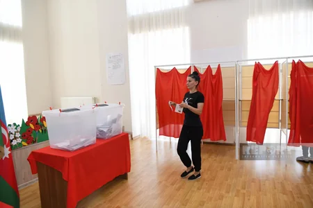 Qadınların cəza çəkdiyi müəssisədə səsvermə prosesi keçirilir