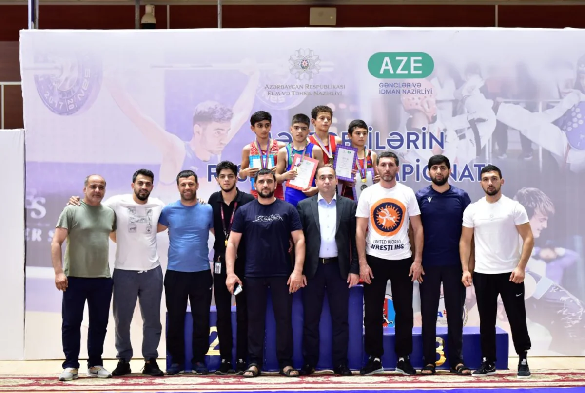 Məktəblilərin güləş üzrə Respublika çempionatında qaliblər müəyyənləşib