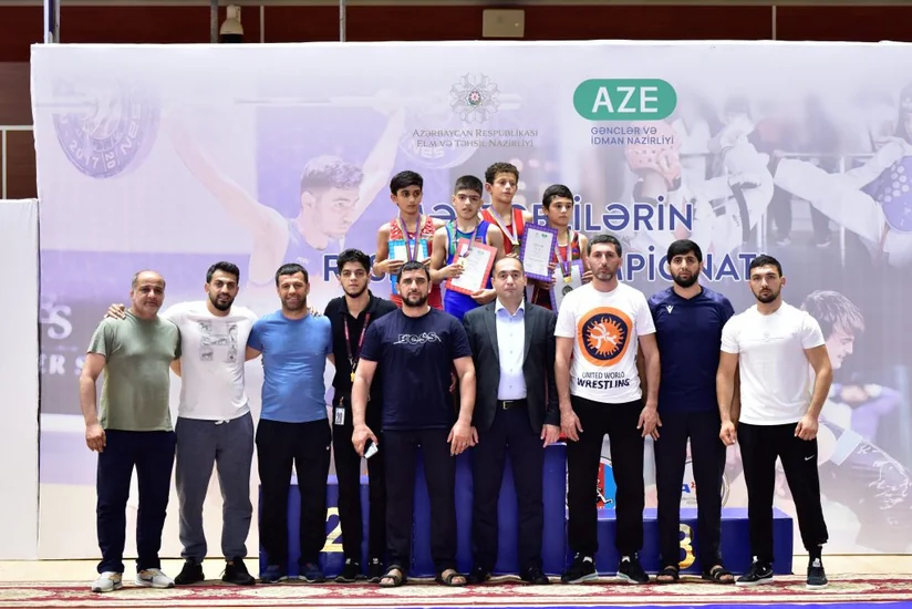 Məktəblilərin güləş üzrə Respublika çempionatında qaliblər müəyyənləşib