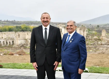 Prezident Füzuli rayon ictimaiyyətinin nümayəndələri ilə görüşüb - TAM MƏTN