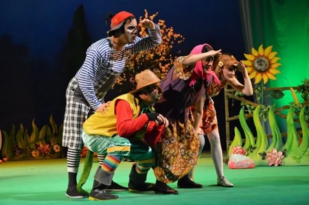 Məktəblilər tətil vaxtı Gənc Tamaşaçılar Teatrında bu tamaşalara baxa bilərlər - SİYAHI
