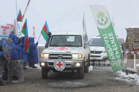 ICRC vehicles pass freely through Khankandi-Lachin road