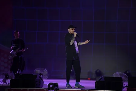 Heydər Əliyev Mərkəzinin parkında “MUZ-TV diskoteka”