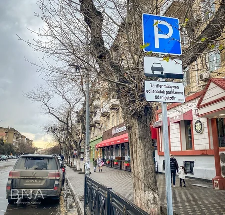 BNA: “Dayanma və durmanın qadağan olunmadığı ərazilərdə parklanma ödənişsizdir”