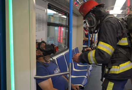 Bakı metrosunda şərti tüstülənmə olub