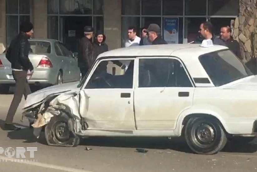 Abşeronda yol qəzası baş verib, yaralananlar var - FOTO - VİDEO - YENİLƏNİB