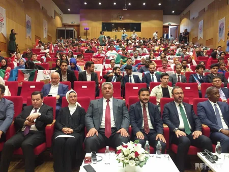 İƏT-in Gənclər Forumu Türkiyənin Gənclər Günü münasibətilə İstanbulda tədbir keçirib