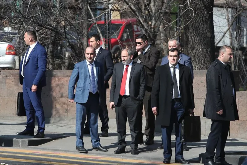 Paşinyan cangüdənlərinin sayını artıraraq mühafizəsini gücləndirdi