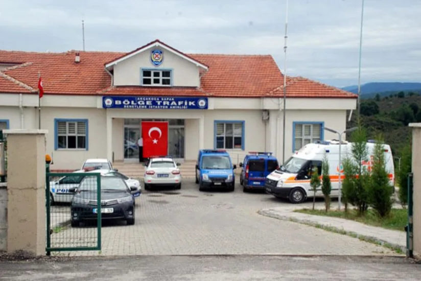 Türkiyədə işdən kənarlaşdırılacağını öyrənən polis əməkdaşı özünü öldürüb