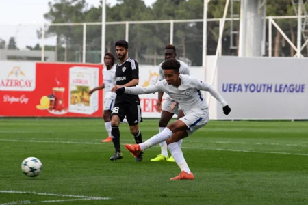 UEFA Gənclər Liqası: Qarabağ Çelsi ilə oyunda qələbə hesabını qoruya bilməyib