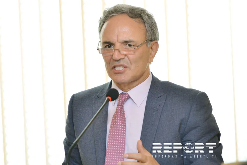 Şura sədri: Jurnalistlərin xaricdə təhsil almaları üçün Dövlət Proqramı qəbul edilməlidir