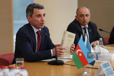 ADA Universitetində “Qərbi Azərbaycan mövzusu 100 ildə ” adlı dəyirmi masa keçirilib