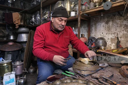 Dəyəri 10 min manat olan samovar, məmur aftafası və nadir əşyalar - Qalayçı emalatxanasından REPORTAJ