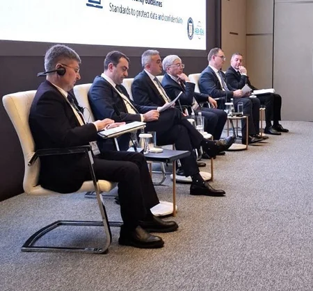 Vəkillər Kollegiyasının rəhbərliyi Özbəkistanda Beynəlxalq Hüquq Forumunda iştirak edib