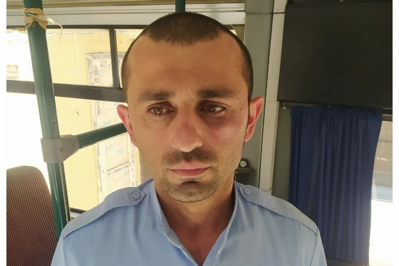 Xırdalanda sərnişin avtobus sürücüsünü döydü - VİDEO