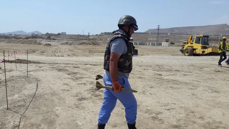 Lökbatanda partlamamış top mərmisi tapılıb