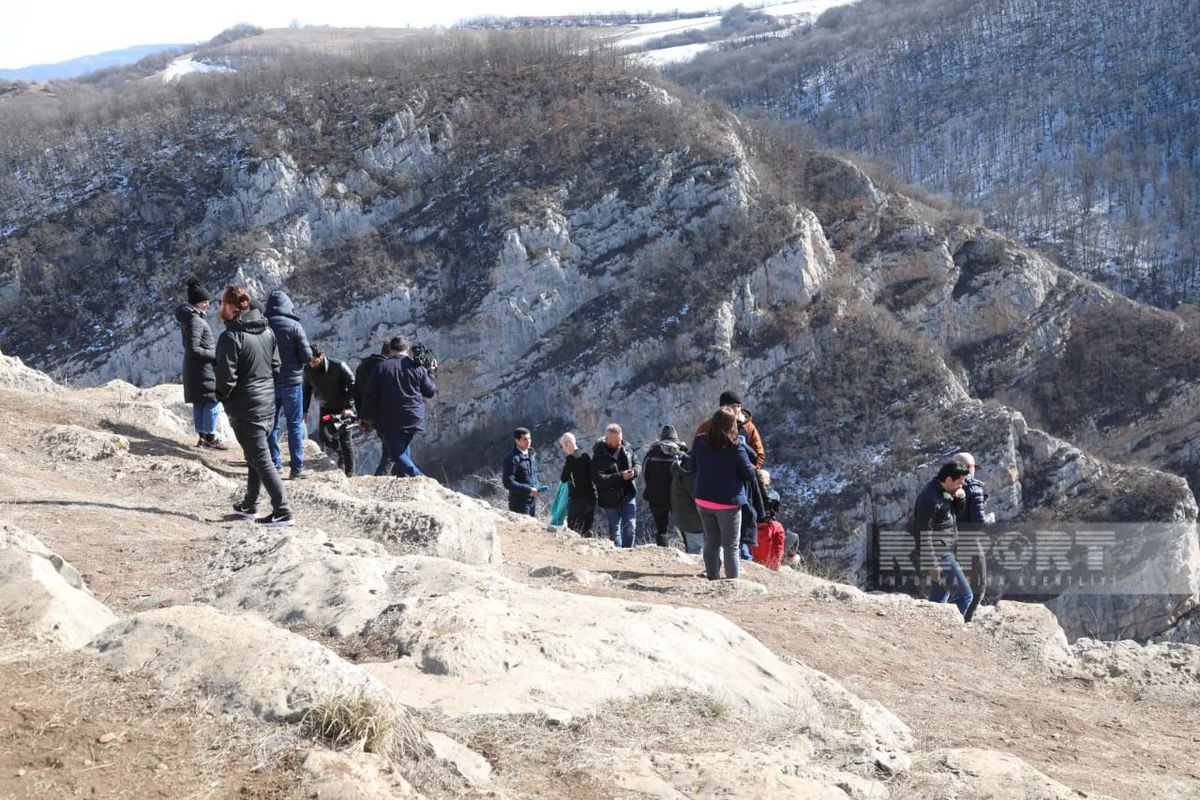 Beynəlxalq səyahətçilər Cıdır düzündə olublar
