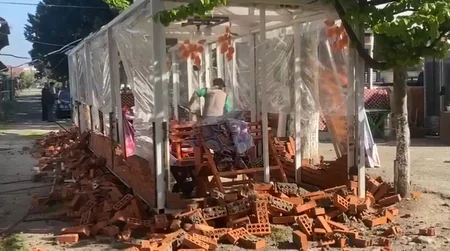 FHN Lənkəranda qanunsuz tikililəri söküb