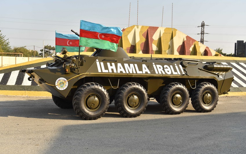 DSX-ya BTR-70M tipli zirehli nəqliyyat vasitəsi hədiyyə edilib