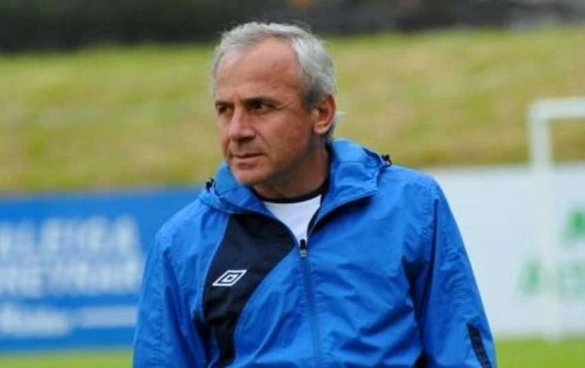 Zaur Svanadze: 10 nəfərlə oynamaq çox çətin idi