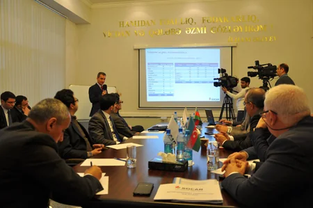 ​SOCAR-ın İnsan Resursları Departamentində QHT rəhbərləriylə görüş keçirilib