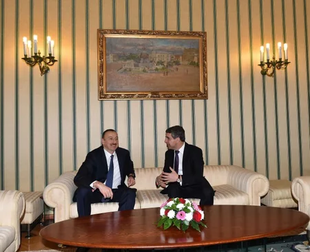 ​Azərbaycan Prezidenti ilə Bolqarıstan Prezidenti arasında təkbətək görüş olub