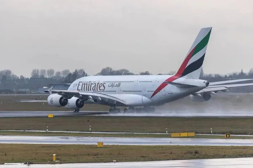 Emirates приостановило регистрацию вылетающих из аэропорта Дубая из-за погоды