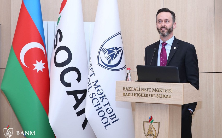 IADC-nin prezidenti Bakı Ali Neft Məktəbinin tələbələri ilə görüşüb