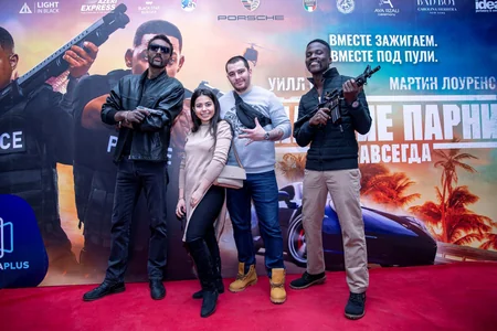 CinemaPlus-da “Pis oğlanlar” nümayiş olunub - VİDEO