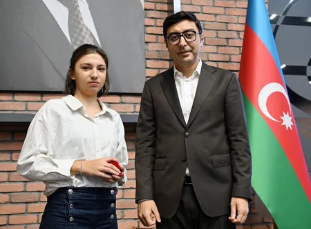 Fərid Qayıbov beynəlxalq yarışlarda uğurlu çıxış etmiş idmançılarla görüşüb