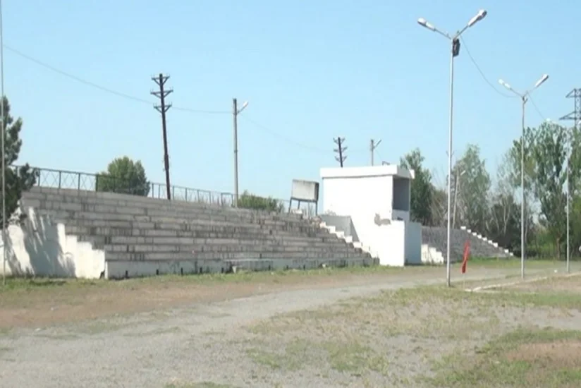 Zərdab rayonunda mərkəzi stadion yenidən qurulacaq