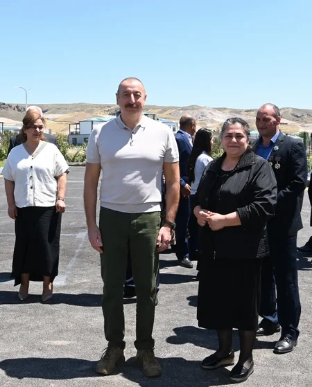 Prezident və birinci xanım Zəngilanda “Ağıllı kənd”in açılışını ediblər