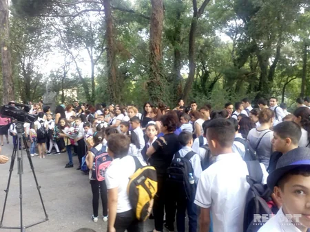 Azerbaijani-language schools in Georgia solemnly mark new academic year