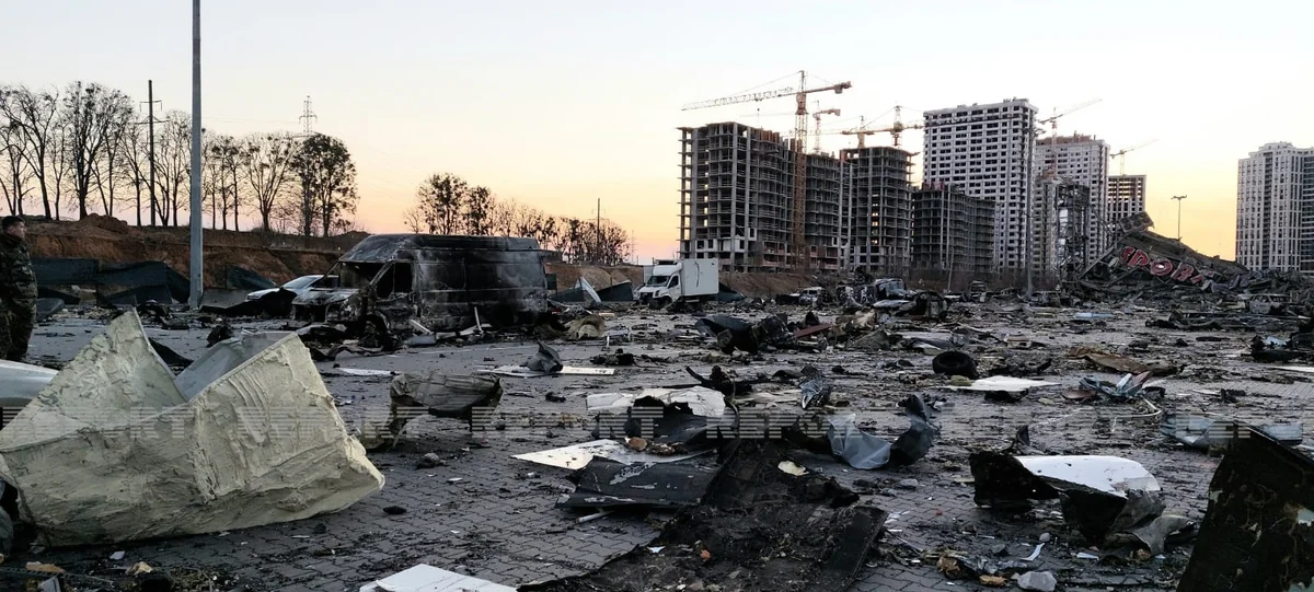 Kyiv's Retroville mall destroyed in rocket attack - PHOTO REPORT
