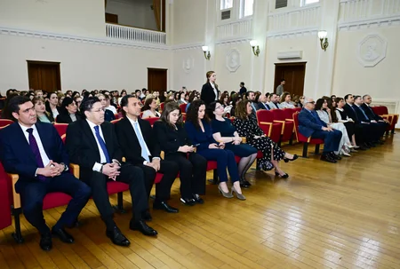 Leyla Əliyeva və Arzu Əliyeva Bakı Musiqi Akademiyasında tələbə və gənclərin konsertini izləyib