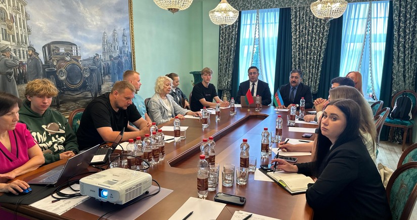 Minskdə Qərbi Azərbaycana qayıdışın əsaslarına dair ictimai müzakirə keçirilib
