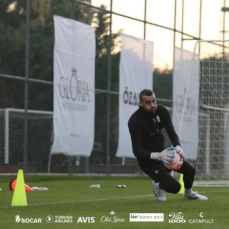 Neftçi təlim-məşq toplanışına itkilərlə başlayıb
