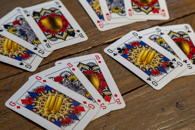 Avropada gender baxımından neytral kartlar hazırlanıb