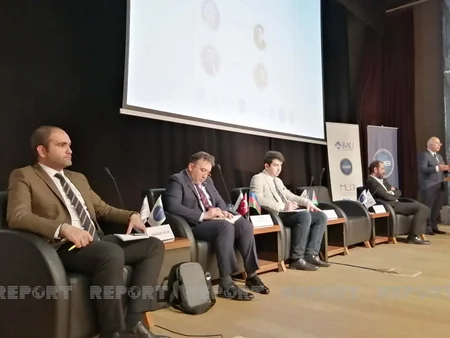 İstanbulda Vətən müharibəsi zamanı Azərbaycana qarşı təzyiqlər adlı seminar keçirilib