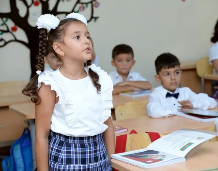 Bakı məktəblərində ilk dərslər vətənpərvərlik mövzularına həsr olunub