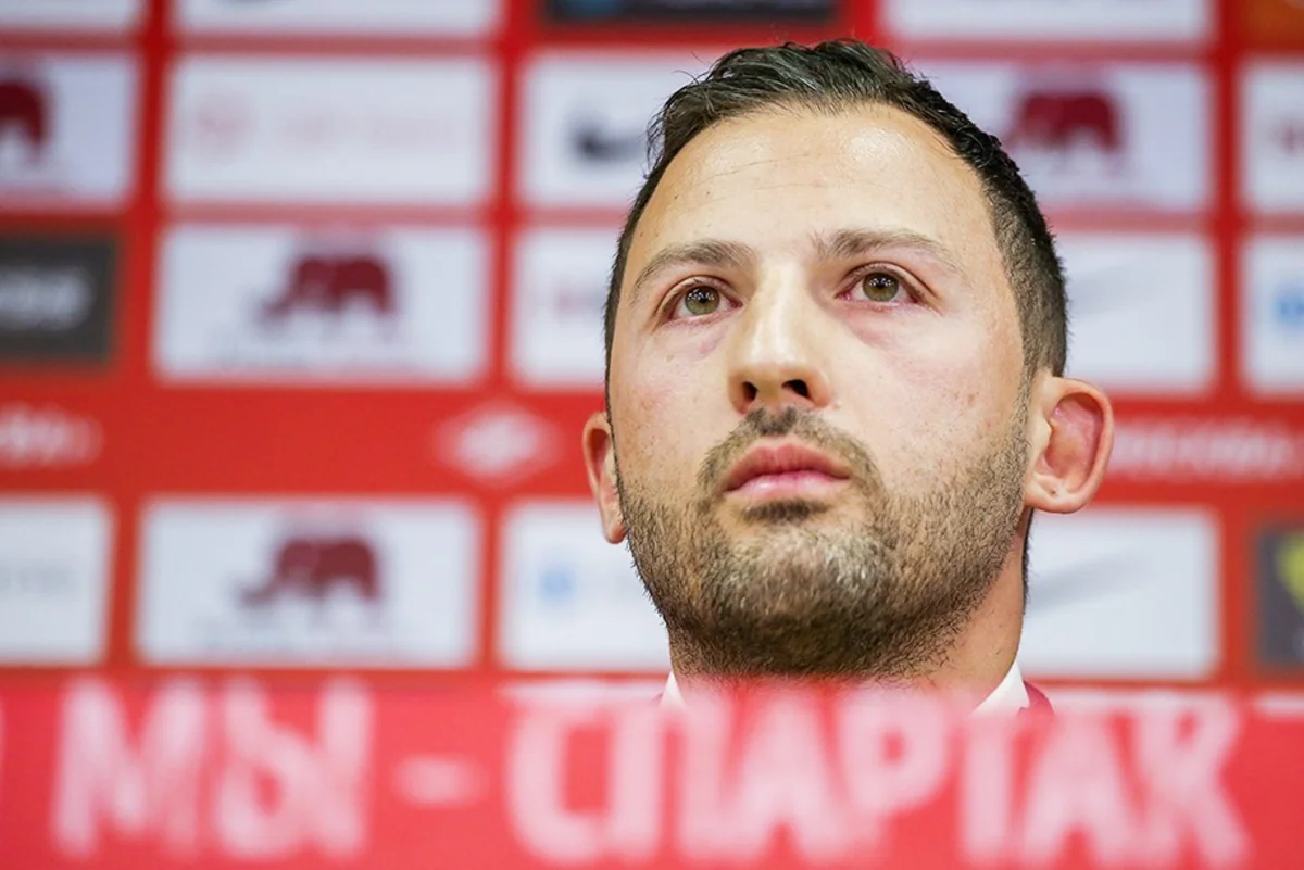 Domeniko Tedesko Spartak komandasının baş məşqçisi olub