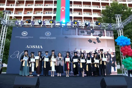 Azərbaycan Əmək və Sosial Münasibətlər Akademiyasında “Məzun günü” keçirilib