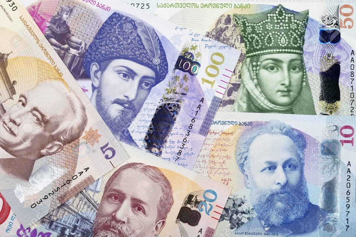 Gürcü larisi dollar və avroya qarşı möhkəmlənib