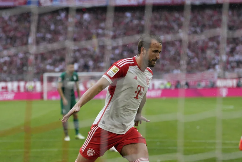 Bavariyanın əsas hücumçusu bir neçə gün məşqlərə qatıla bilməyəcək