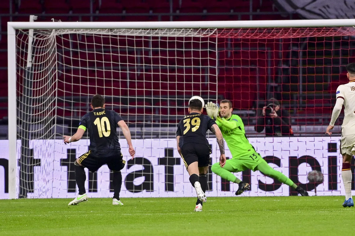 Romanın qapıçısı həftənin ən yaxşı oyunçusu seçildi