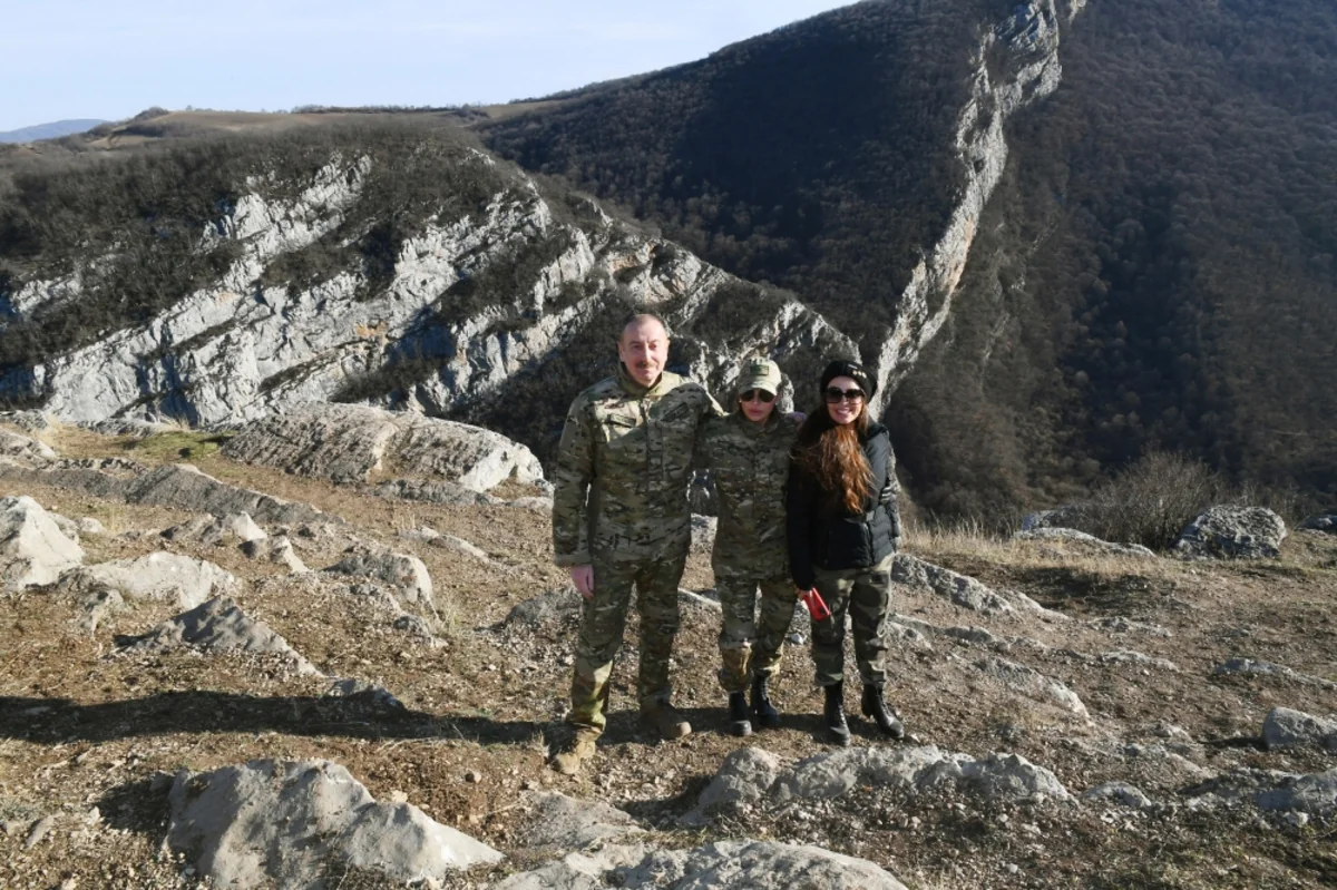 İlham Əliyev, Mehriban Əliyeva və qızları yenidən Cıdır düzündə olublar