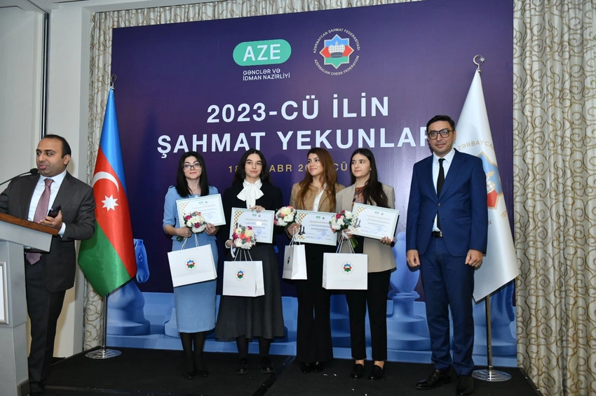 AŞF 2023-cü ildə dünya və Avropa çempionatlarında medal qazanmış şahmatçıları mükafatlandırıb