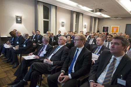 Azərbaycan və Almaniya arasında ticarət və investisiya əlaqələri müzakirə edilib