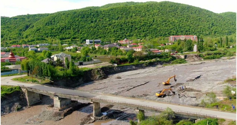 Qaraçay çayı üzərində yeni körpünün inşasına başlanılıb