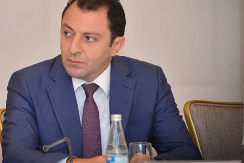 Təhsil nazirinin müşaviri: Məktəblərlə bağlı qərar pedaqoji kollektivə də aiddir